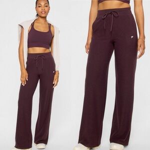 Fabletics NEW Cloud Jersey pants size Small